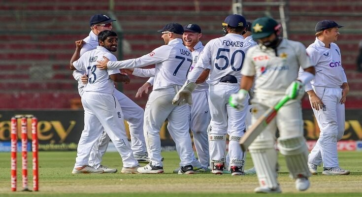 England beat Pakistan By 8 Wickets
